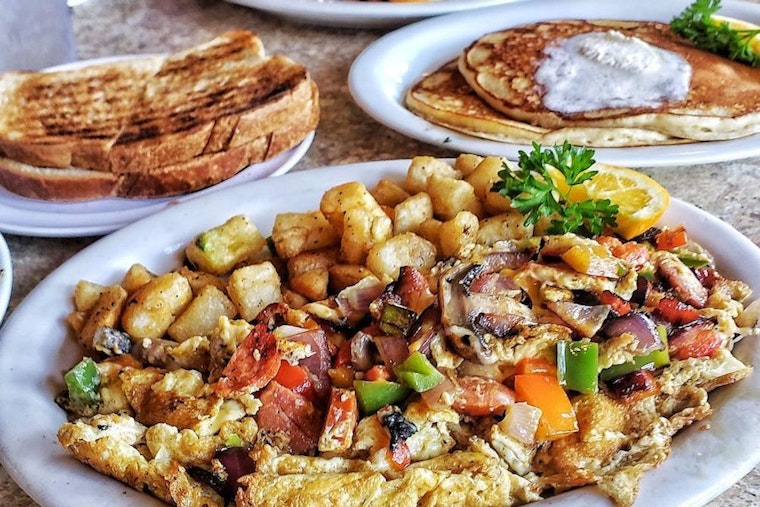Here are Long Beach's top 5 traditional American spots