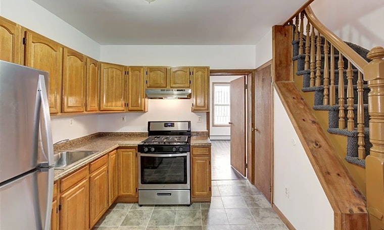 What apartments will $1,600 rent you in McGinley Square, right now?
