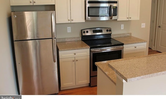 What apartments will $2,100 rent you in Washington Square, this month?