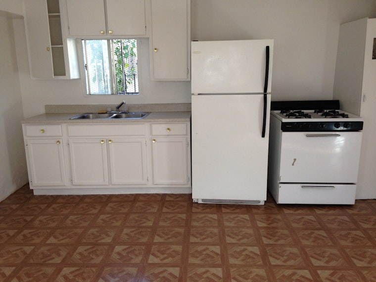 What's The Cheapest Rental Available In Vermont Square, Right Now?