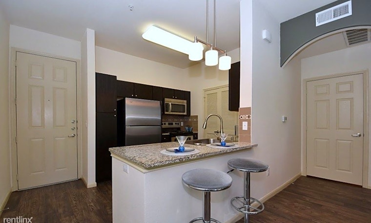 Budget apartments for rent in Midtown, Houston