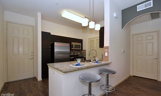 Budget apartments for rent in Midtown, Houston