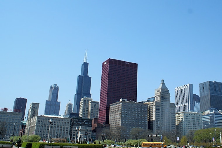 Top Chicago news: 37 arrested on illegal gun charges over weekend; teachers inch closer to strike