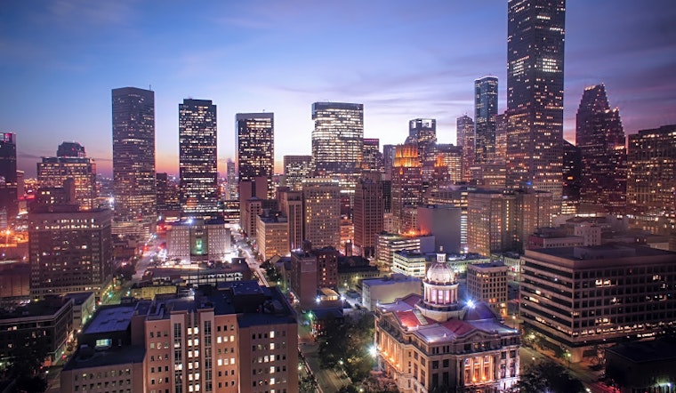 Top Houston news: 2 girls electrocuted at Moody Park; man struck, killed by vehicle; more