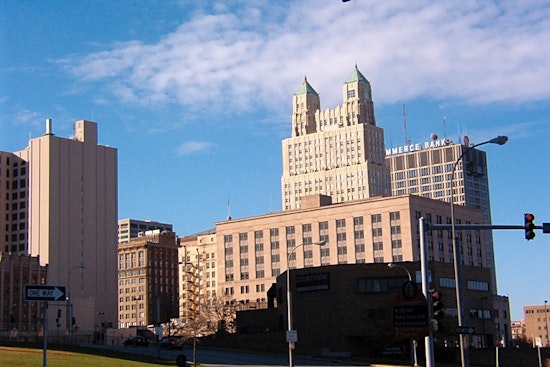 Top Kansas City news: Woman says bats keep biting her; new scam targets Venmo users; more