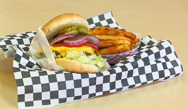 Chex Grill & Wings brings chicken wings and more to Plaza-Shamrock