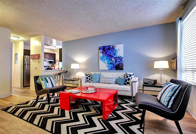 Renting in Aurora: What's the cheapest apartment available right now?