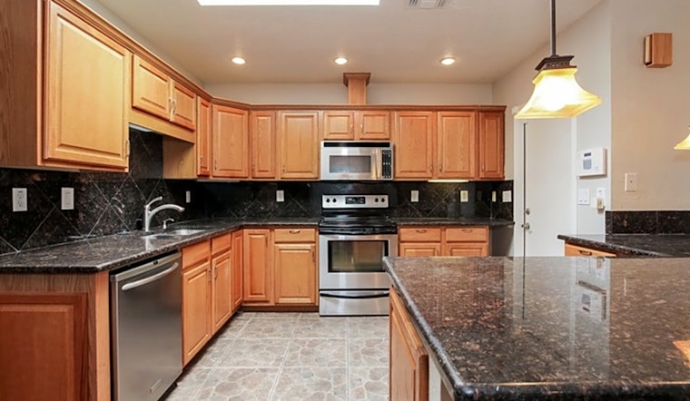Apartments for rent in Phoenix: What will $1,700 get you?