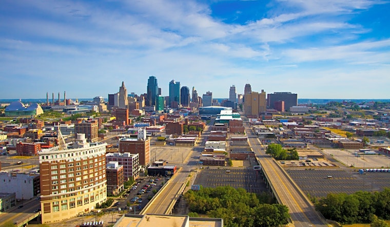 Top Kansas City news: 'Vaping robot' used in research; charge cop with murder, family demands; more