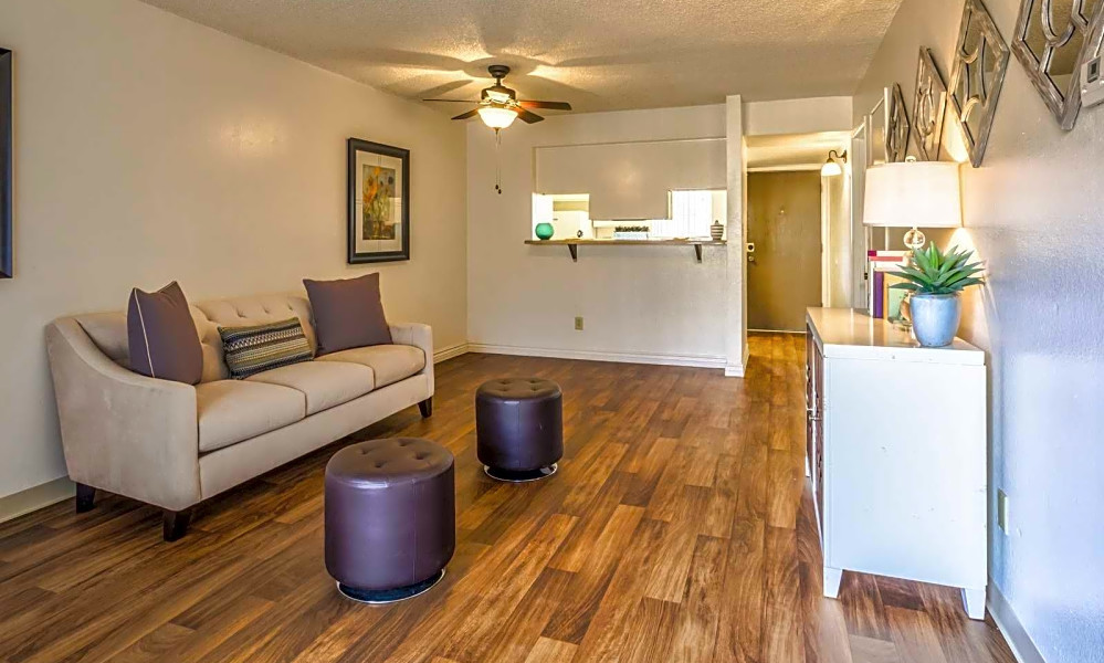 Renting in Phoenix What's the cheapest apartment available right now?