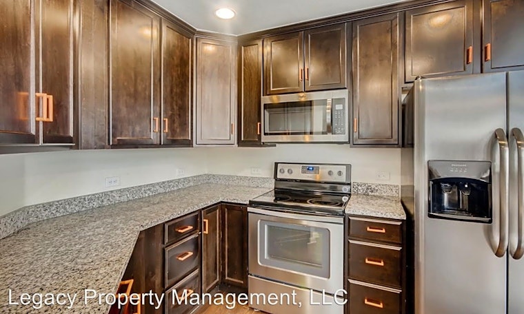 Apartments for rent in Aurora: What will $2,200 get you?