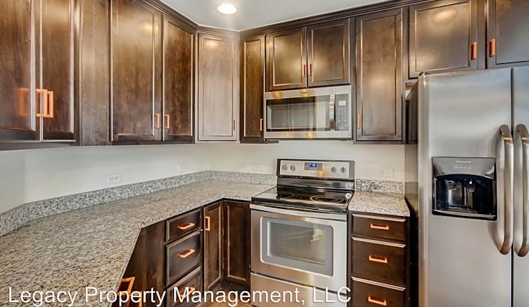 Apartments for rent in Aurora: What will $2,200 get you?