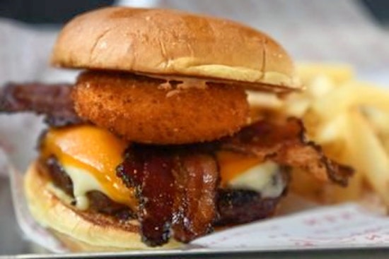 New Shoal Creek traditional American spot Red Door Grill opens its doors