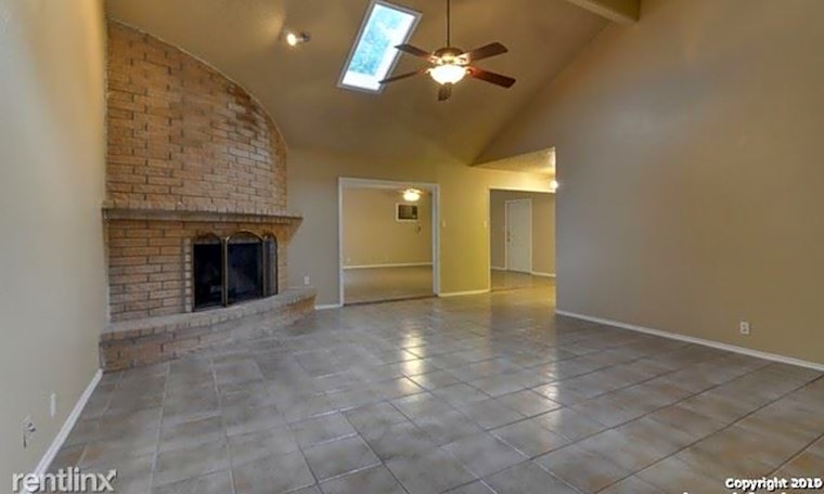 Apartments for rent in San Antonio: What will $2,100 get you?