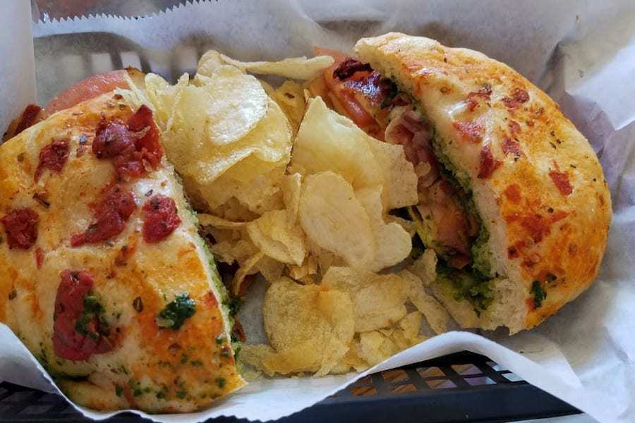 Your guide to the 3 most popular spots in Chicago's Lakeview