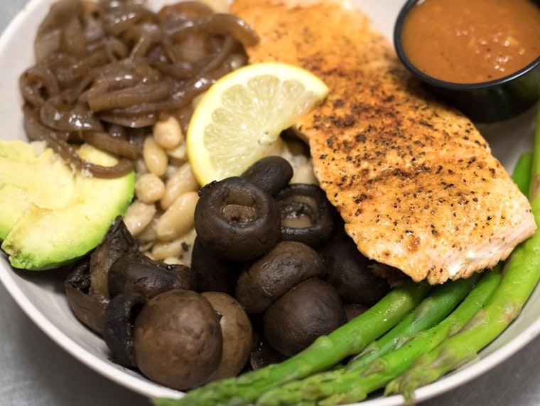 'Paleo Diner Healthy Kitchen' Opens Its Doors In North Hollywood