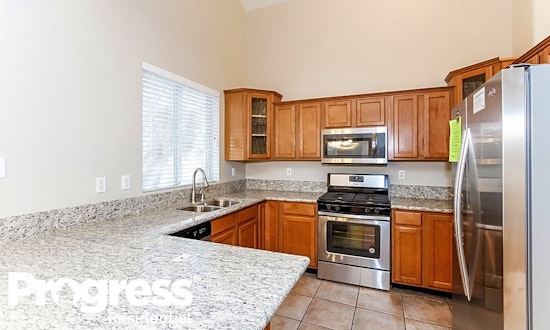 Apartments for rent in Henderson: What will $2,400 get you?