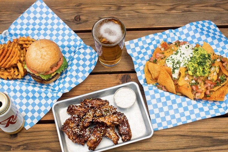 New Overlook sports bar Satellite Tavern opens its doors
