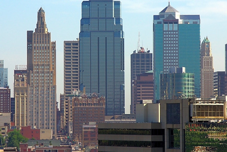Top Kansas City news: 5 injured in shooting at swingers club; Fannie Mae sues apartment investor