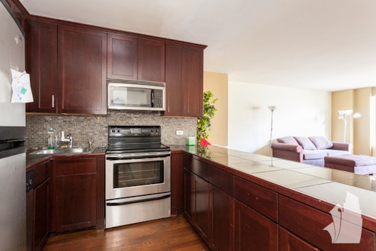 Renting In Chicago: What Will $1,800 Get You?