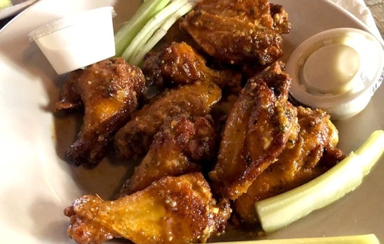 5 top spots for chicken wings in Tampa