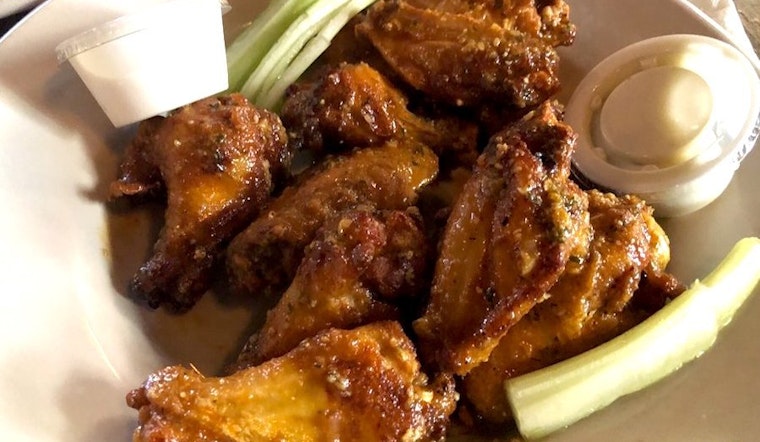 5 top spots for chicken wings in Tampa