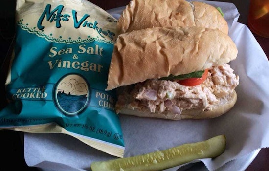 Explore the 4 top spots in St. Louis' Clayton-Tamm neighborhood