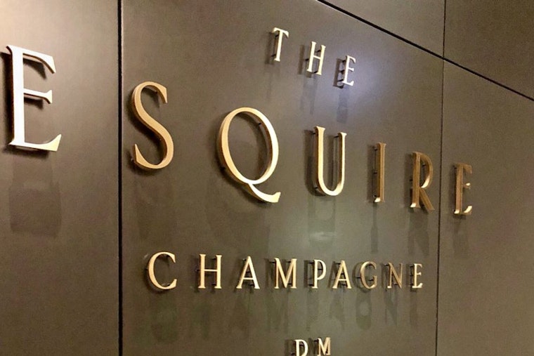 'The Esquire Champagne Room' Debuts In The Gold Coast