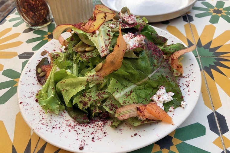 'Echo's' Brings Pizza, Salads & More To Mid-City