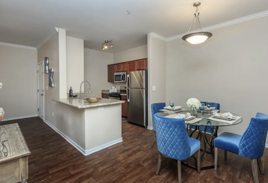 What apartments will $1,600 rent you in Kyle Canyon, this month?