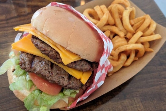 Vowburger makes Melrose debut, with burgers and more
