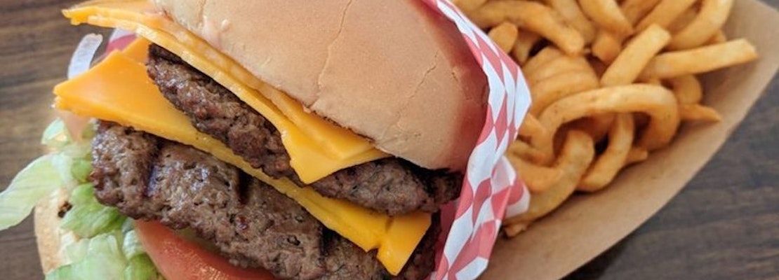 Vowburger makes Melrose debut, with burgers and more