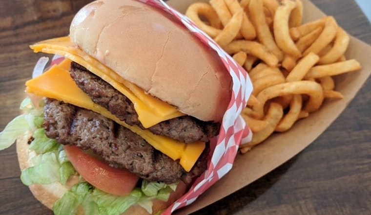 Vowburger makes Melrose debut, with burgers and more