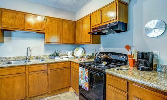 Budget apartments for rent in Oak Lawn, Dallas