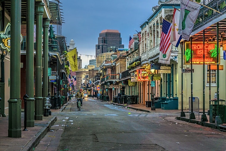Top New Orleans news: Spiders thrive under city playgrounds; Skeleton House returns for Halloween