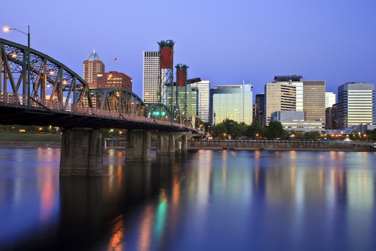 Top Portland news: Singer boots protesters from concert; clues but no answers in zoo death; more