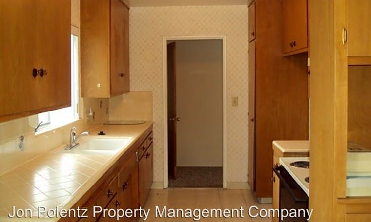 Renting in Santa Ana: What's the cheapest apartment available right now?
