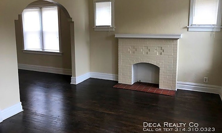 What apartments will $700 rent you in Dutchtown, right now?