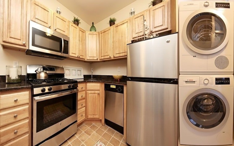 Renting In Sunset Park: What Will $2,400 Get You?
