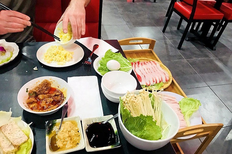 Chengdu Aroma brings Sichuan fare to Lakeview