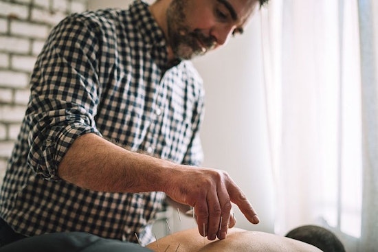 Here are Jersey City's top 4 acupuncture spots