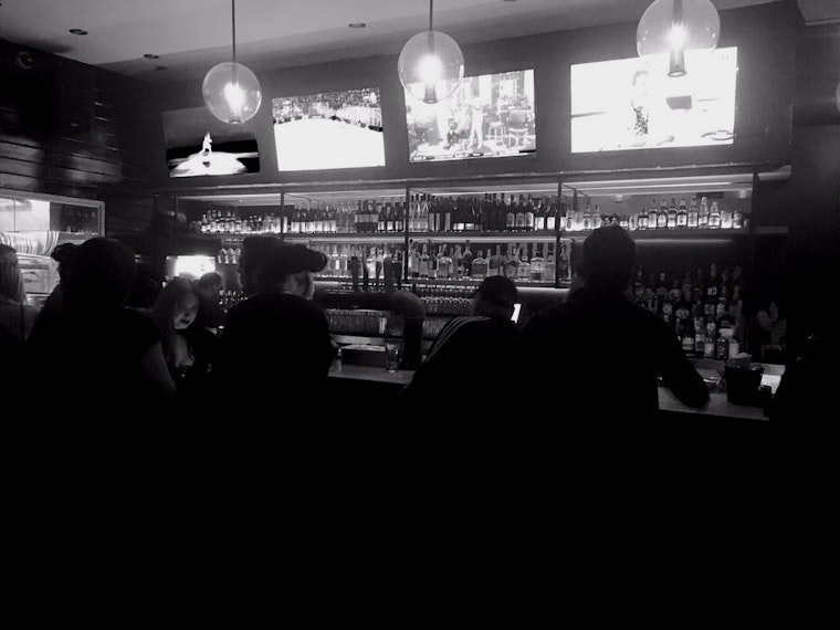 The 'Elbow Room' Brings Pizza & More To Hollywood