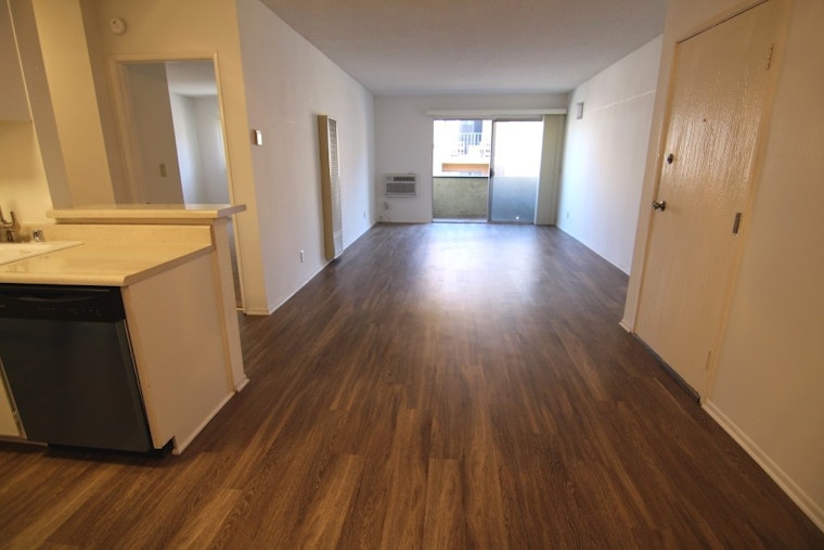 What Will $1,600 Rent You In Studio City, Right Now?