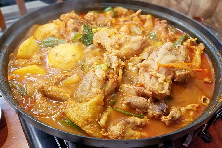 New Korean spot LA Number 1 Chueotang debuts in Koreatown