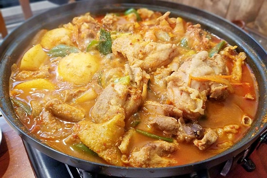 New Korean spot LA Number 1 Chueotang debuts in Koreatown