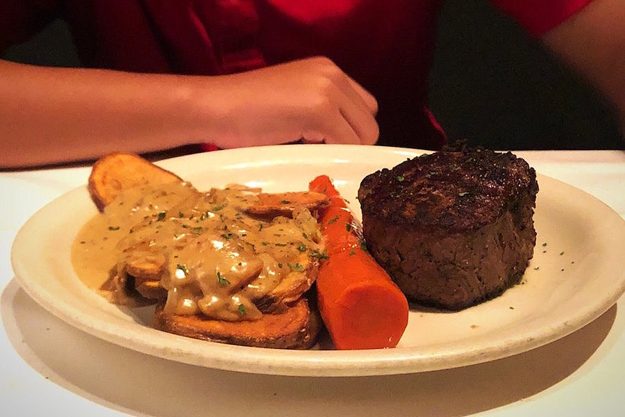 Explore the 3 top spots in downtown Dallas' Convention Center District