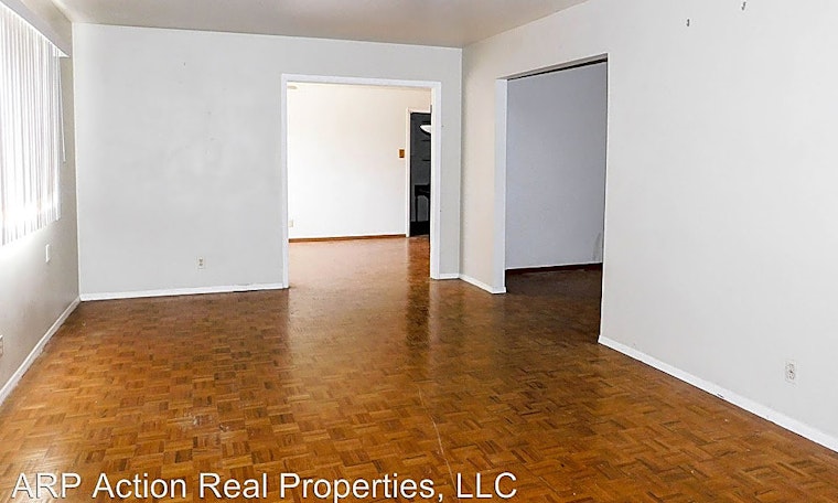 What apartments will $1,100 rent you in Northeast El Paso, right now?