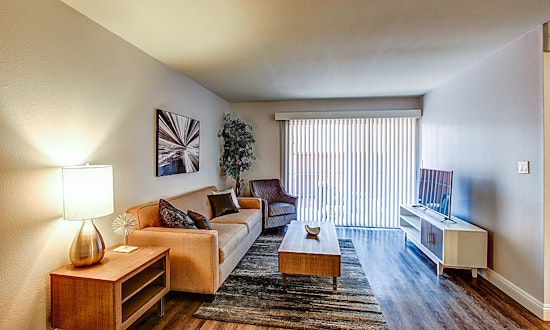 Apartments for rent in Santa Ana: What will $2,100 get you?