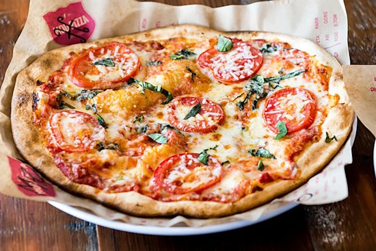 Aurora's 3 favorite spots for low-priced pizza