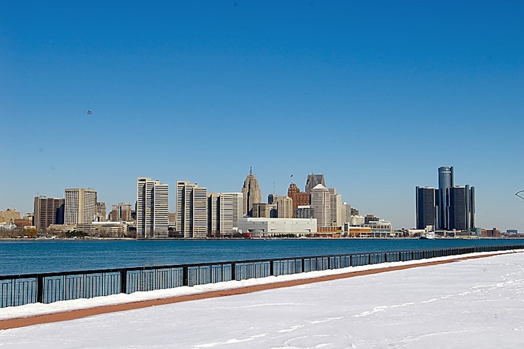 Top Detroit news: Mom, 5-year-old daughter die in apartment fire; waterfowl hunters kill eagle; more